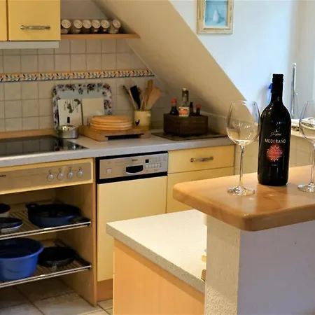 Waldhaus Am Ostseestrand Апартаменты *